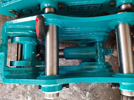 Manual Excavator Quick Hitch 24 jam layanan purna jual online untuk 3Ton Excavator Lampiran
