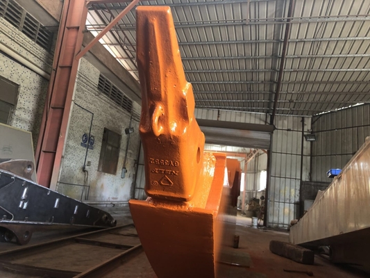 60Ton PC600 R600 Excavator Boom Mega Excavator Rock Boom Dengan Panjang dan Berat Disesuaikan Dan Aksesoris Lengkap