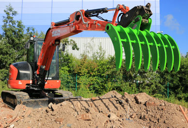 Attachment Rake Excavator Huitong untuk Pembersihan Lahan, Mini Digger 3 Ton, Root Grapple