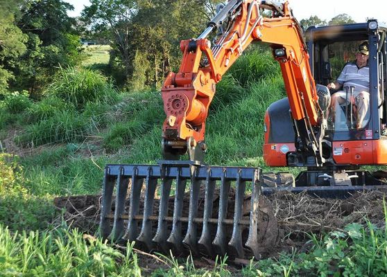 Attachment Rake Excavator Huitong untuk Pembersihan Lahan, Excavator 10 Ton, Root Grapple