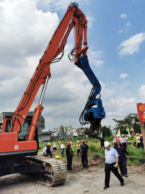 OEM Excavator Piling Boom Disesuaikan Excavator Piling Boom dan lengan 1 Tahun Garansi