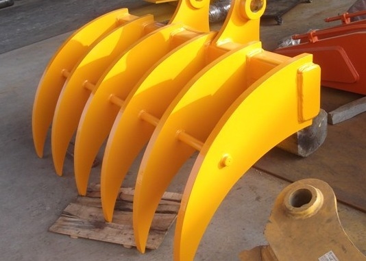 Heavy Duty Excavator Brush Rake dengan Tines tajam untuk tugas penggalian presisi