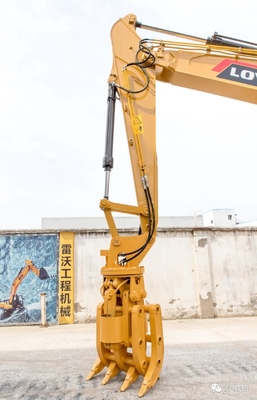 Konstruksi Hidrolik Mekanik excavator sikat bergulat Untuk Meraih Ekspor Pallet Kayu